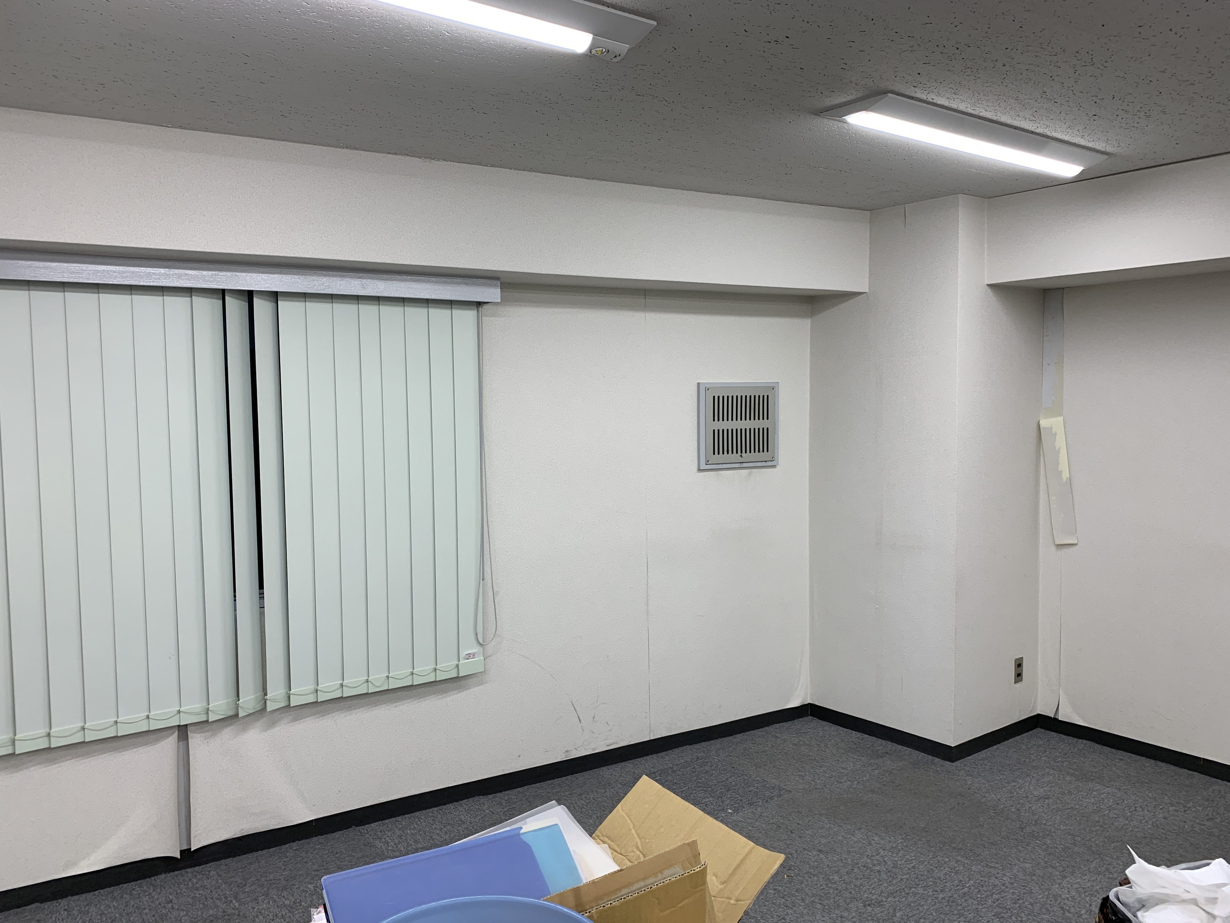 床壁の張替え工事 東京オフィスリフォーム Com